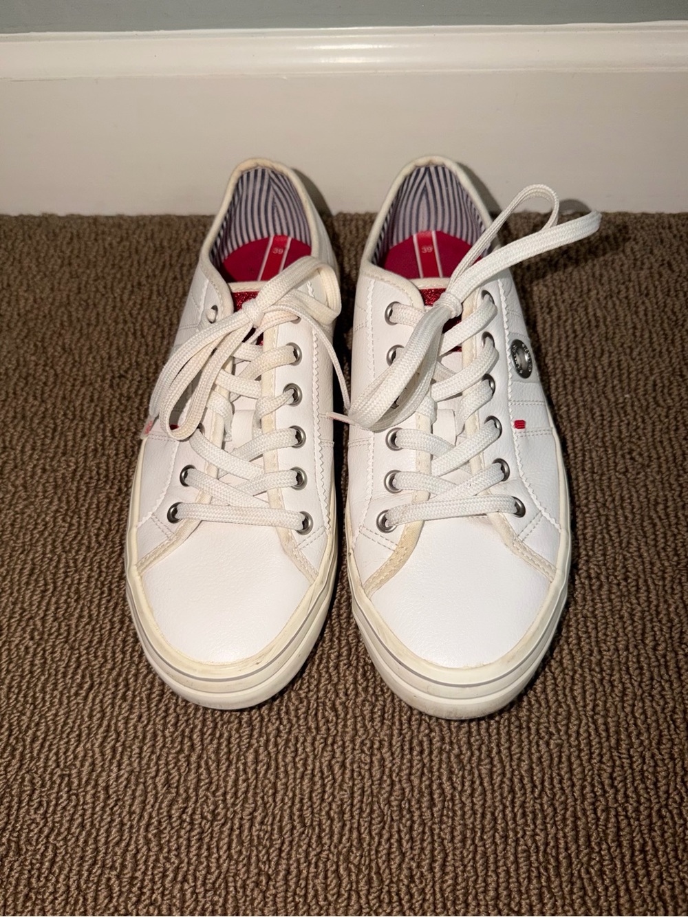 S.Oliver Women’s White Low-Top Sneakers w/ Red Details